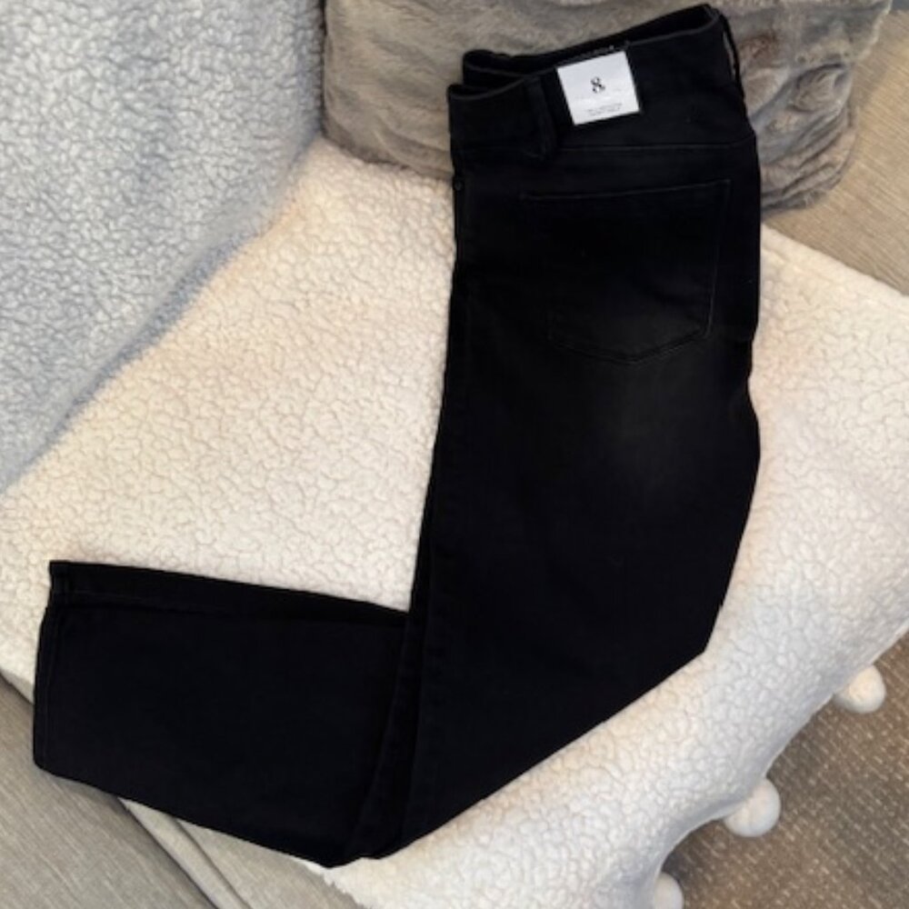 NWT WHBM Embellished Jeans, size 8